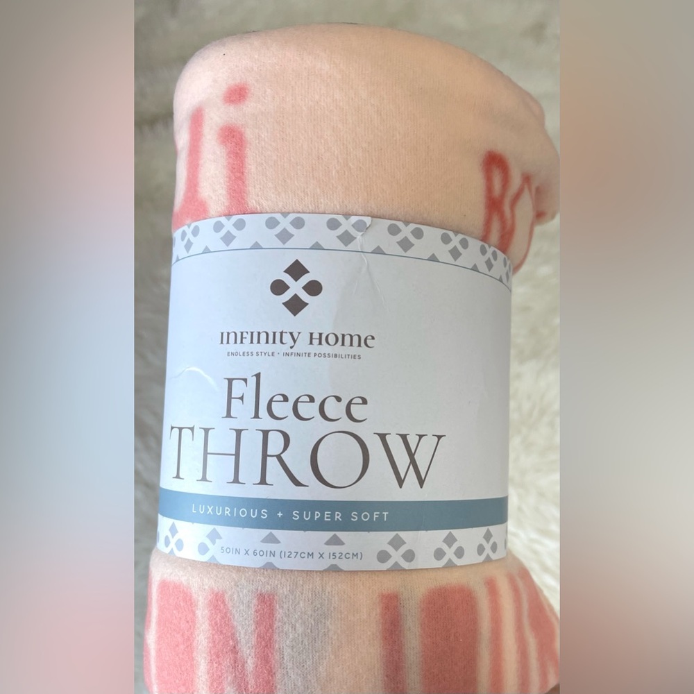 New soft InFInity Home wish you were here Fleece THROW blanket cozy beautiful